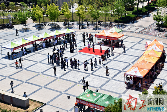 2017-04-24_145311_413954.png blob.png