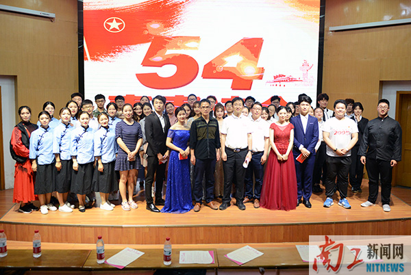 2018-05-07_085659_958458.png 8.png